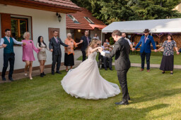 Svatba_Kamila a Jiri_Spalene Porici_FB-0453